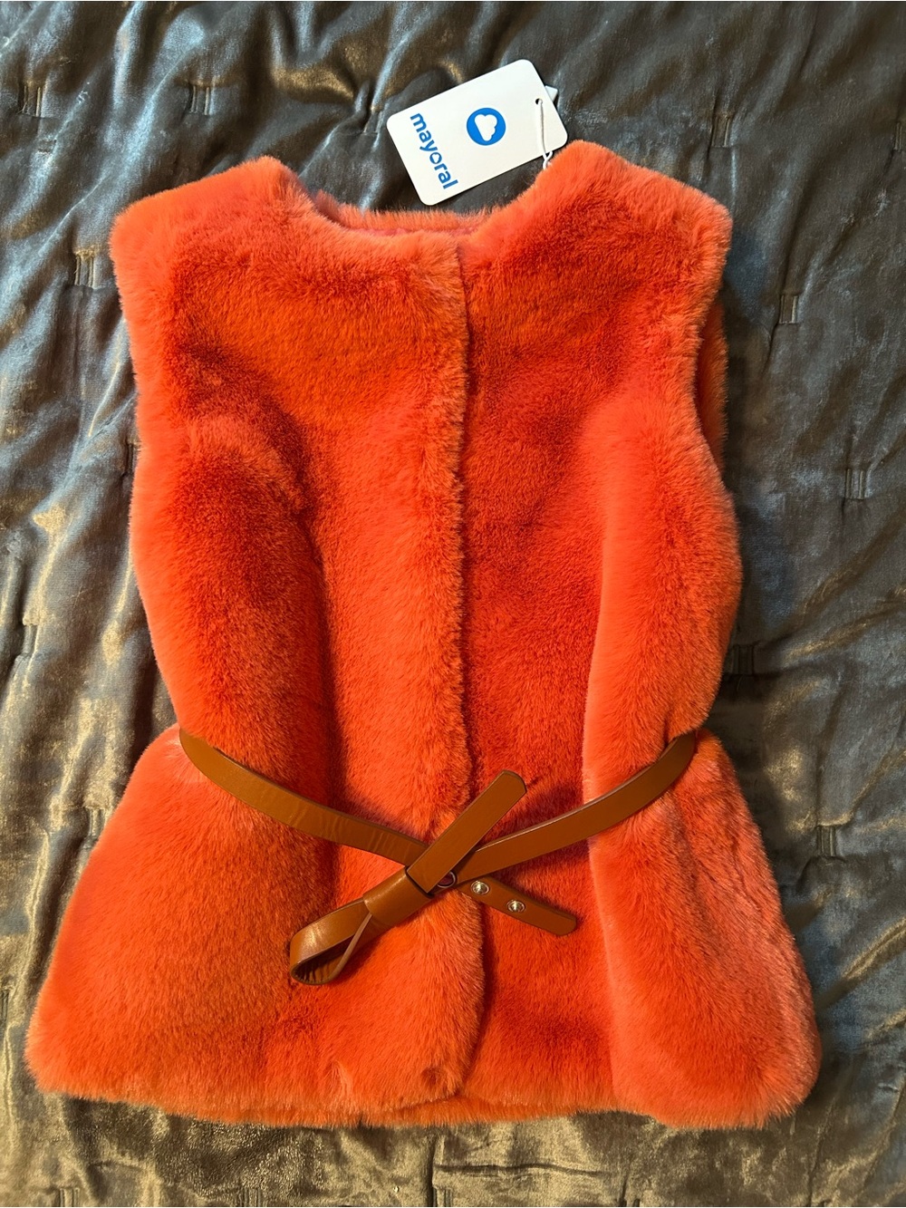 NWT: Girls Faux Fur Vest with Belt, Size 5/6